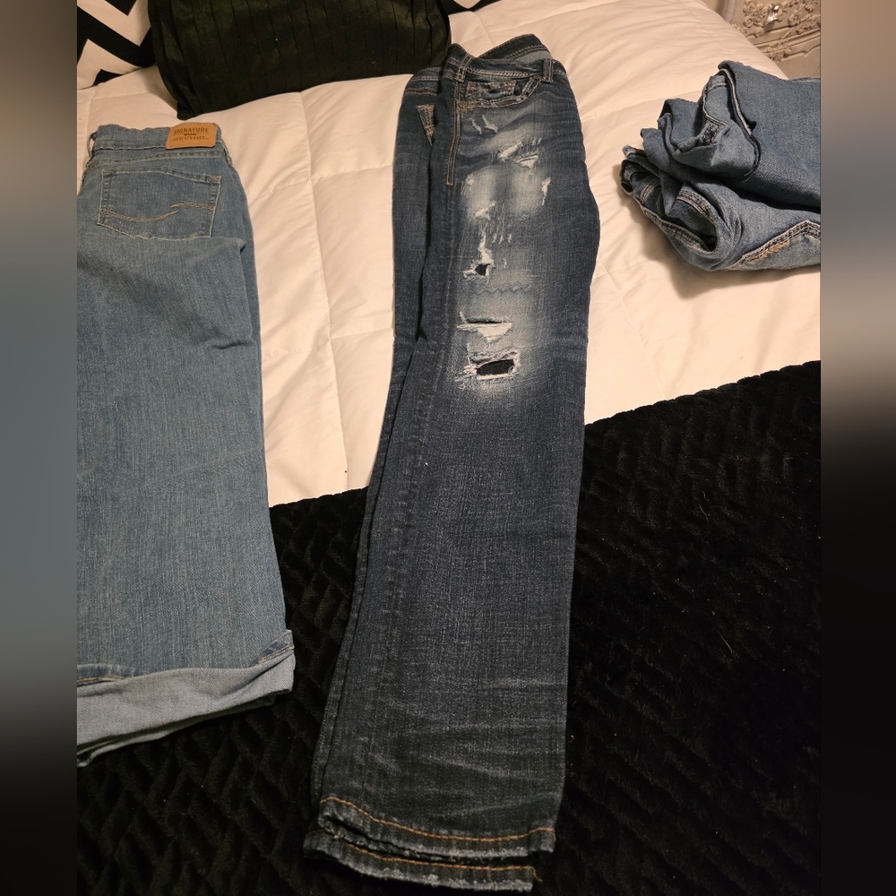 Silver Jeans Dark Blue Distressed Boot Cut (Never Used)